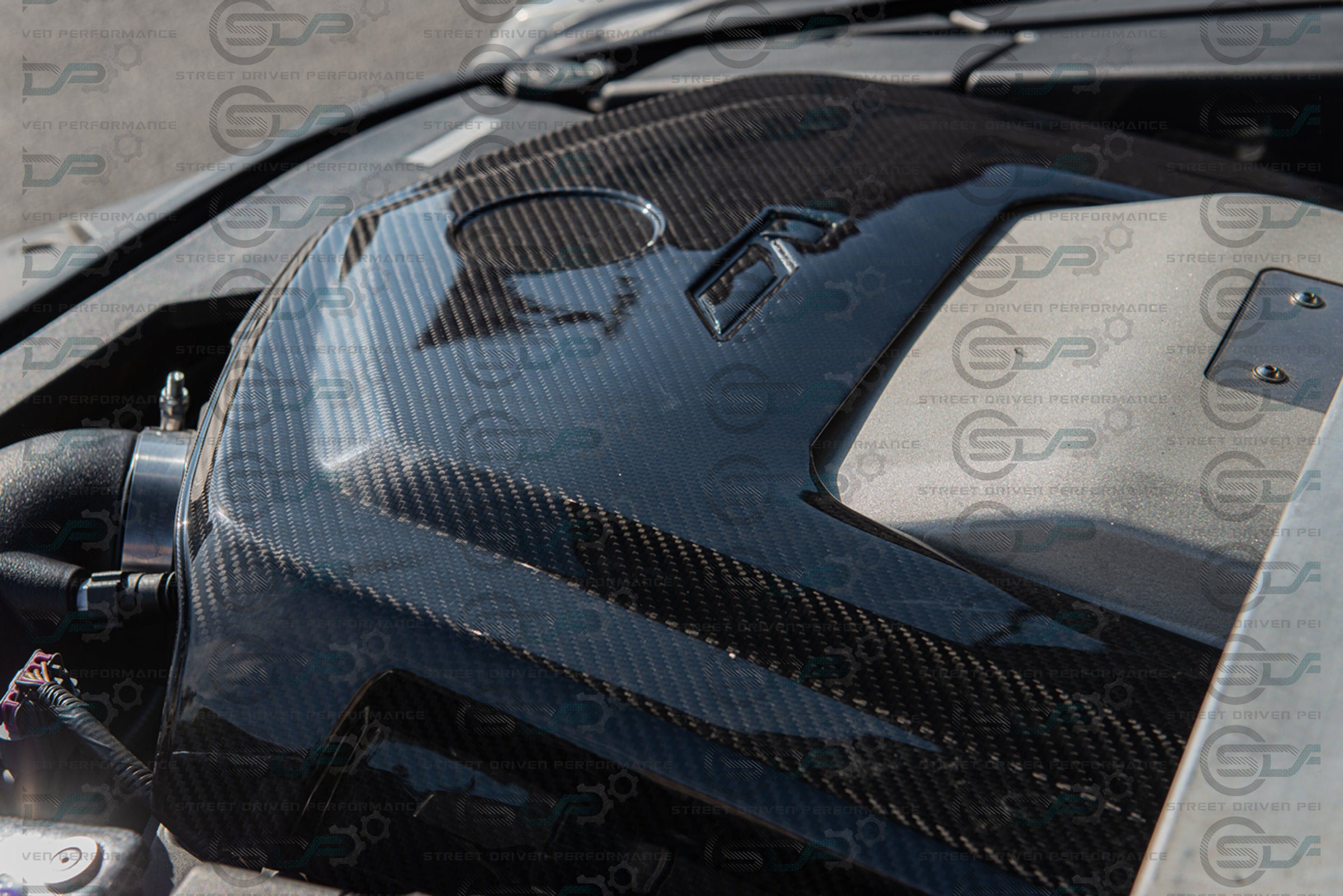 CTS-V V2 - Carbon Fiber Engine Cover for Chevrolet LSx LSA Supercharged engines using a CTS-V Lid